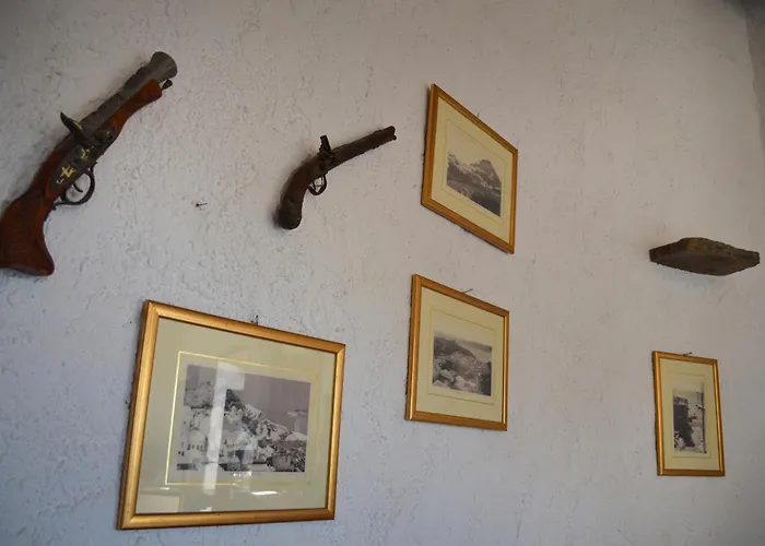 Fylakopi Private Pool Retreat For 6 וילה