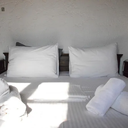 Filakopi Private Pool Retreat For 6 Vila *