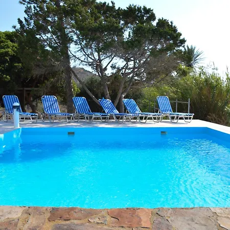 Filakopi Private Pool Retreat For 6