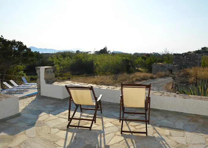 Fylakopi Private Pool Retreat For 6 Пачаина